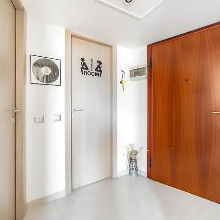 Apartamento Precotto Comfortable Flat With Balcony Milán