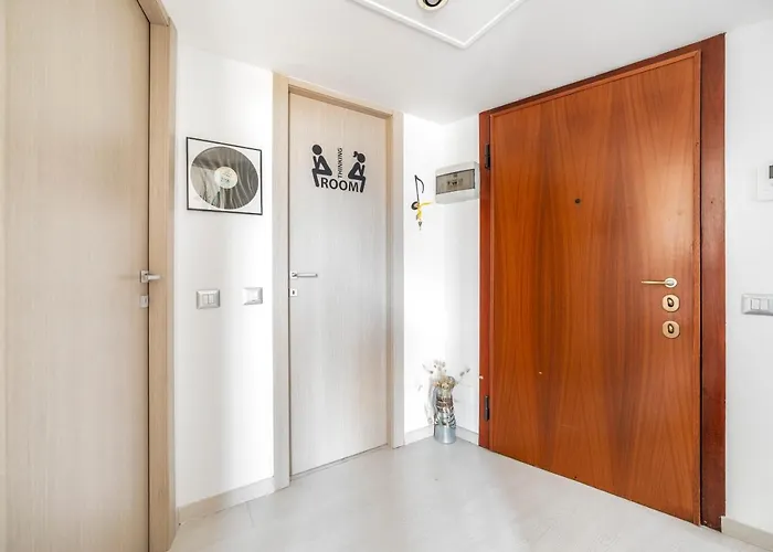 Apartament Precotto Comfortable Flat With Balcony Mediolan