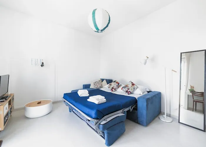 Precotto Comfortable Flat With Balcony Mediolan