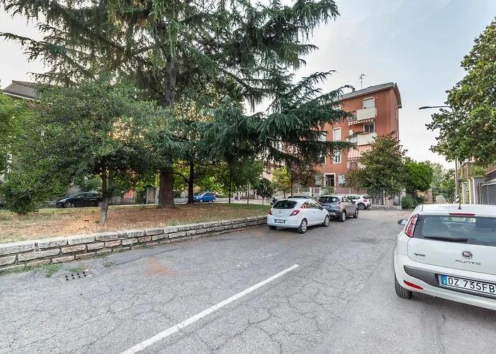 Precotto Comfortable Flat With Balcony Apartament *